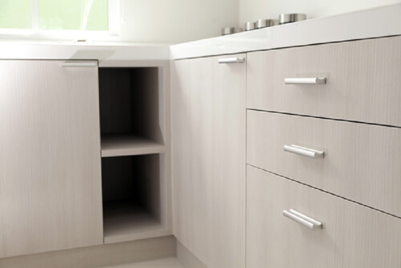 Amoblamiento de cocina medium con apertura por tirador