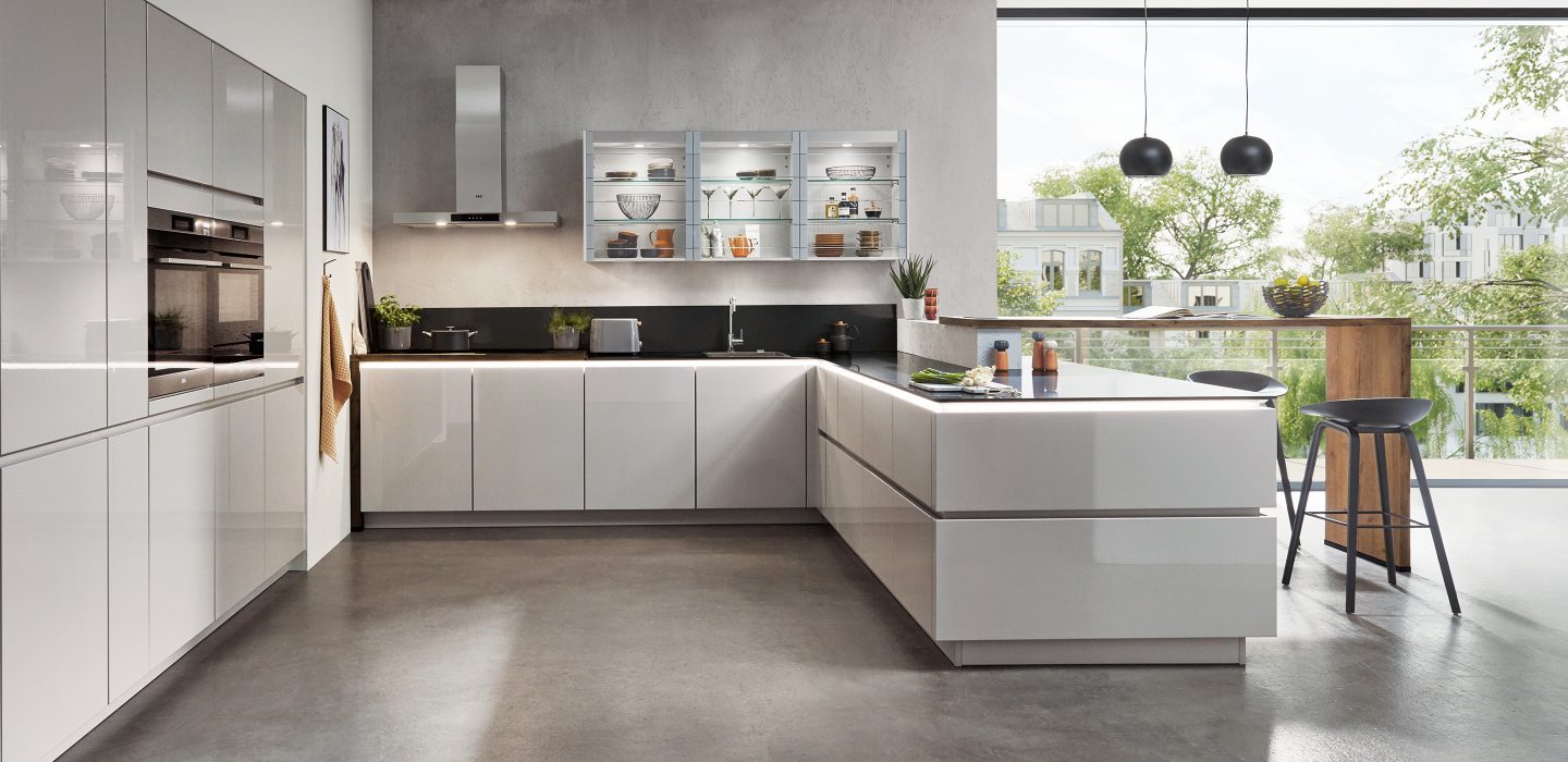 Cocina premium con apertura con perfil gola