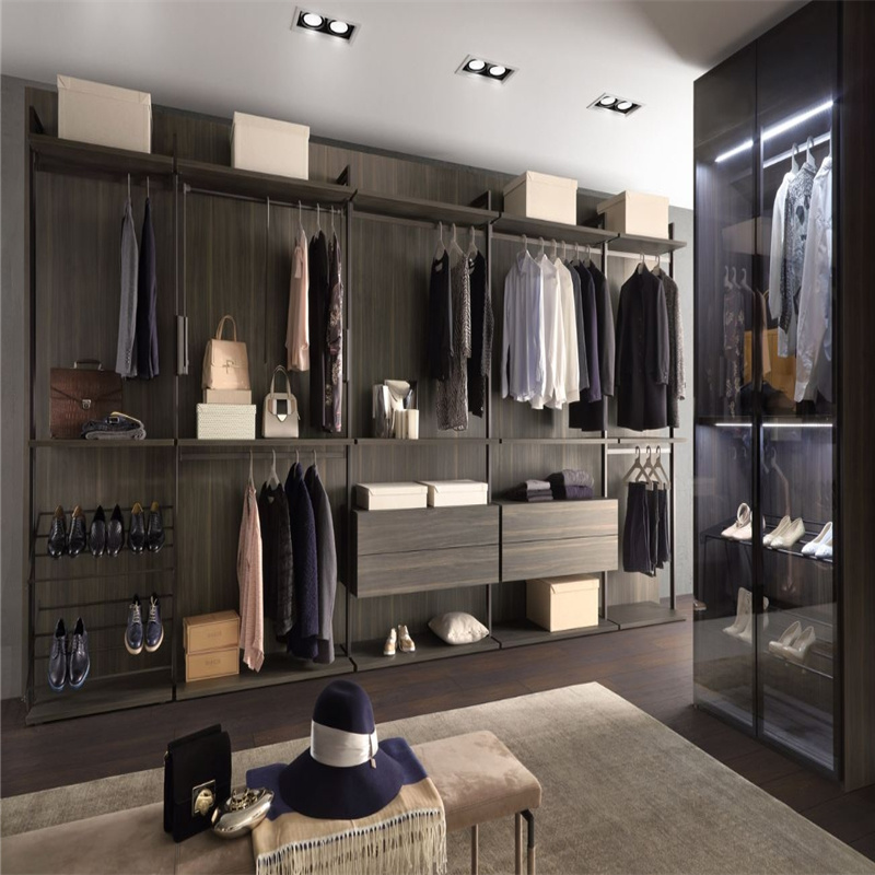 Vestidor con estructura de hierro